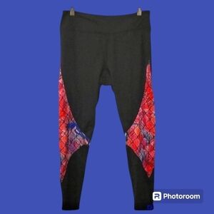 3/$30 JESSICA SIMPSON Gray Geometric Mesh Yoga Athletic Ankle Pants